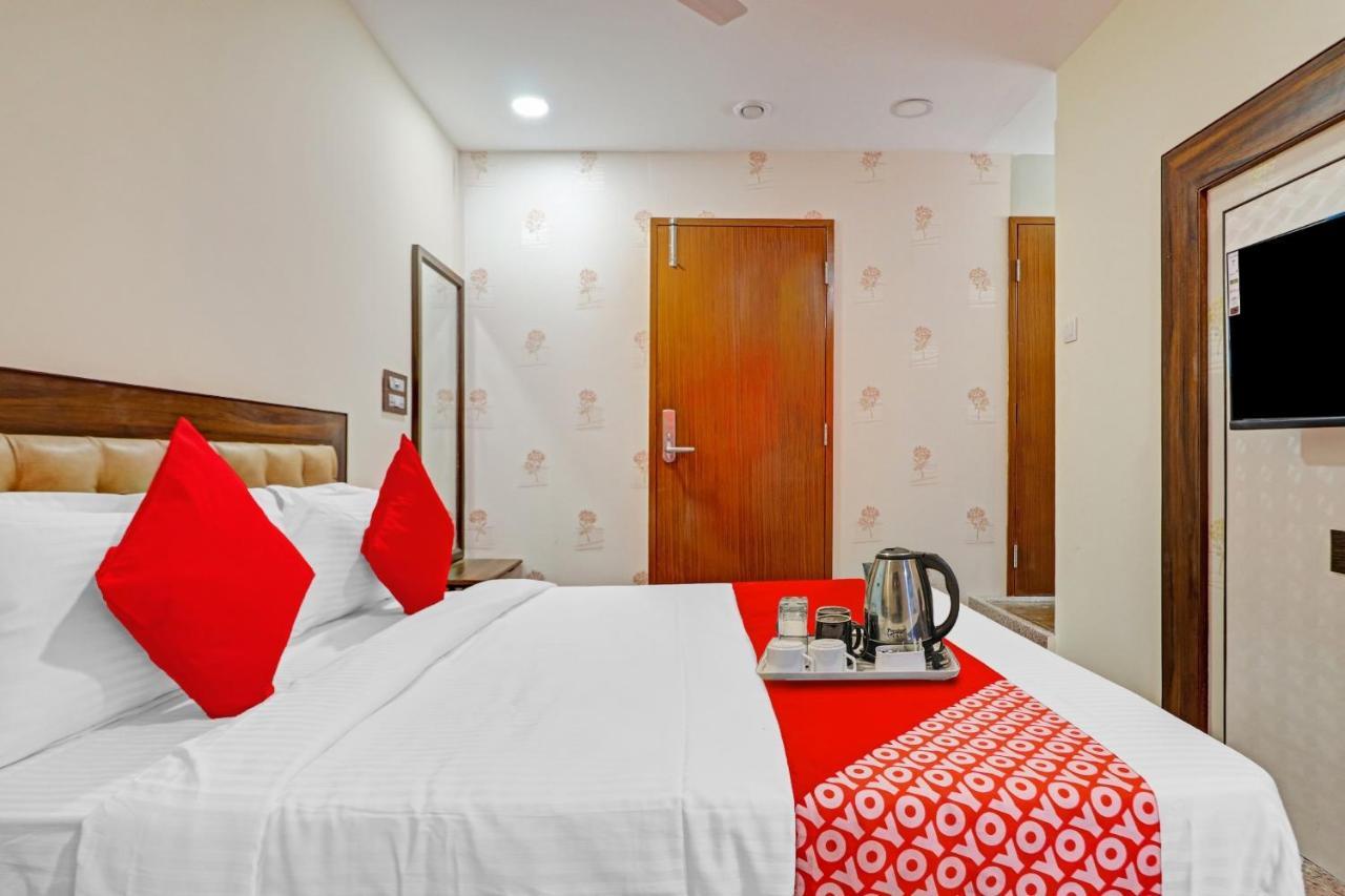 Heavens Inn Near Rasoolpura Metro Station 海得拉巴 外观 照片