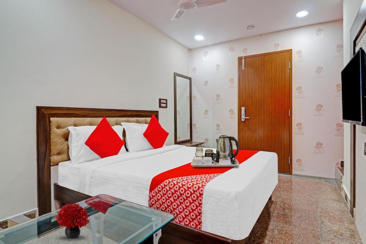 Heavens Inn Near Rasoolpura Metro Station 海得拉巴 外观 照片