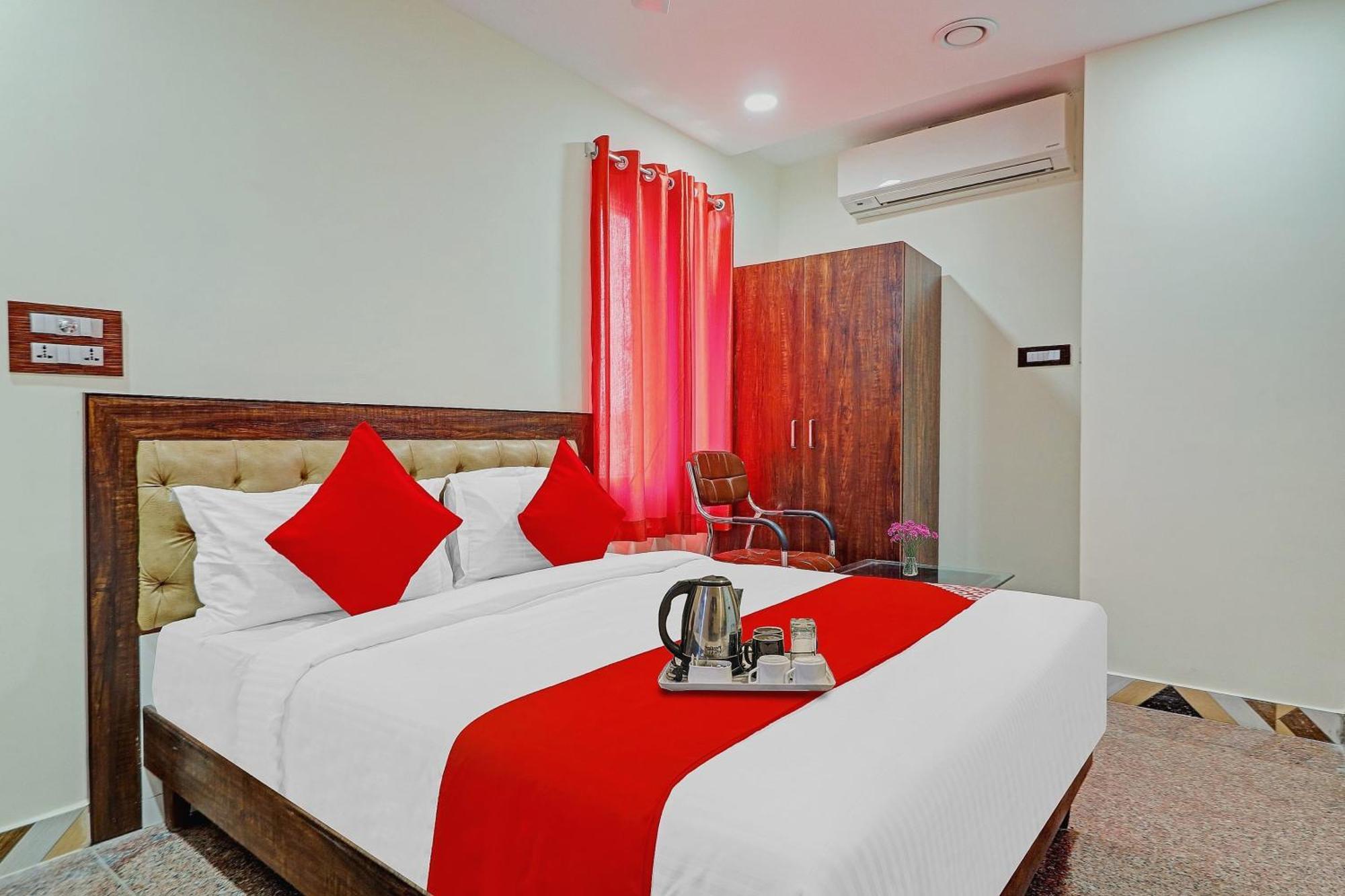Heavens Inn Near Rasoolpura Metro Station 海得拉巴 外观 照片