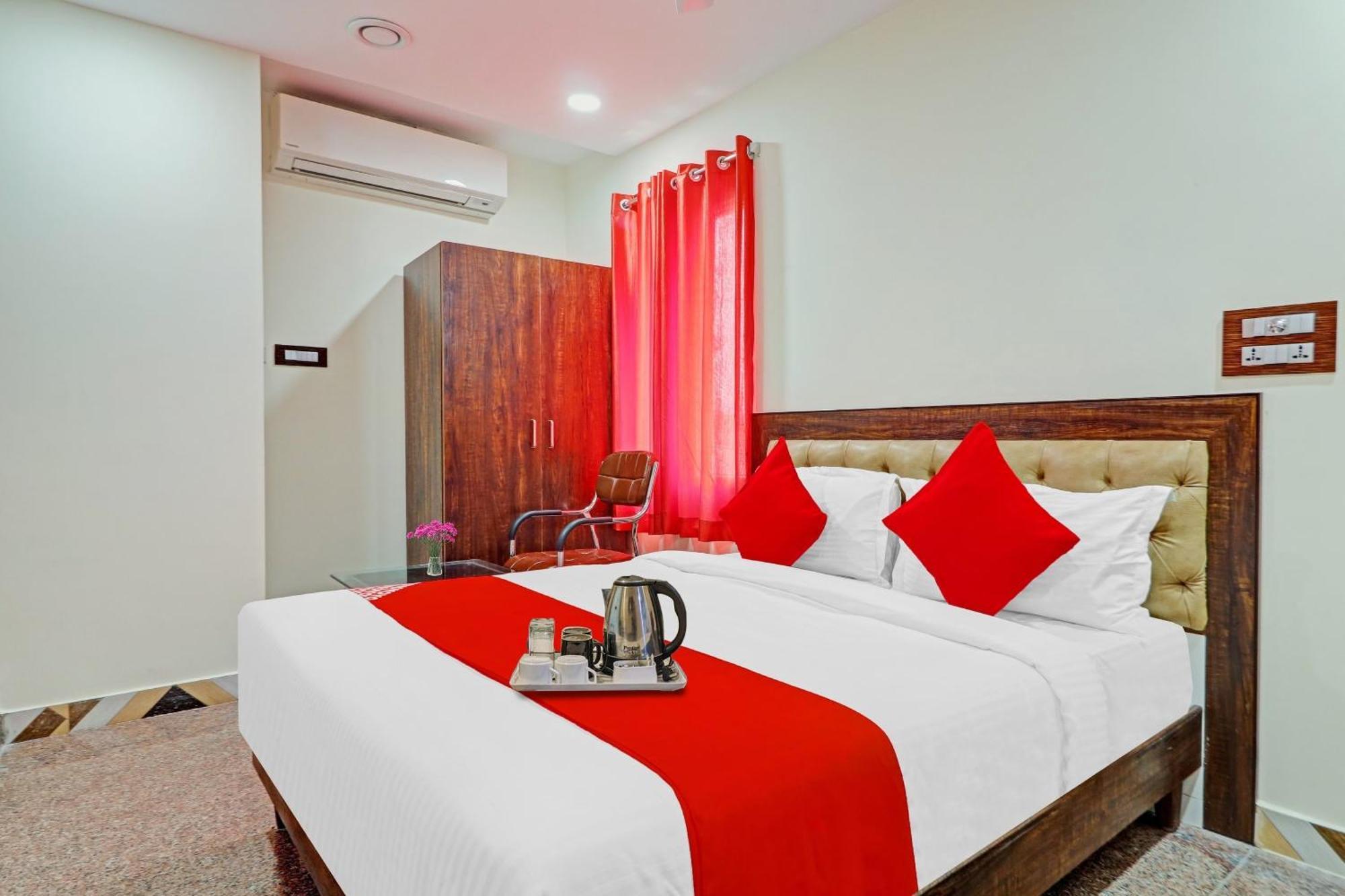 Heavens Inn Near Rasoolpura Metro Station 海得拉巴 外观 照片