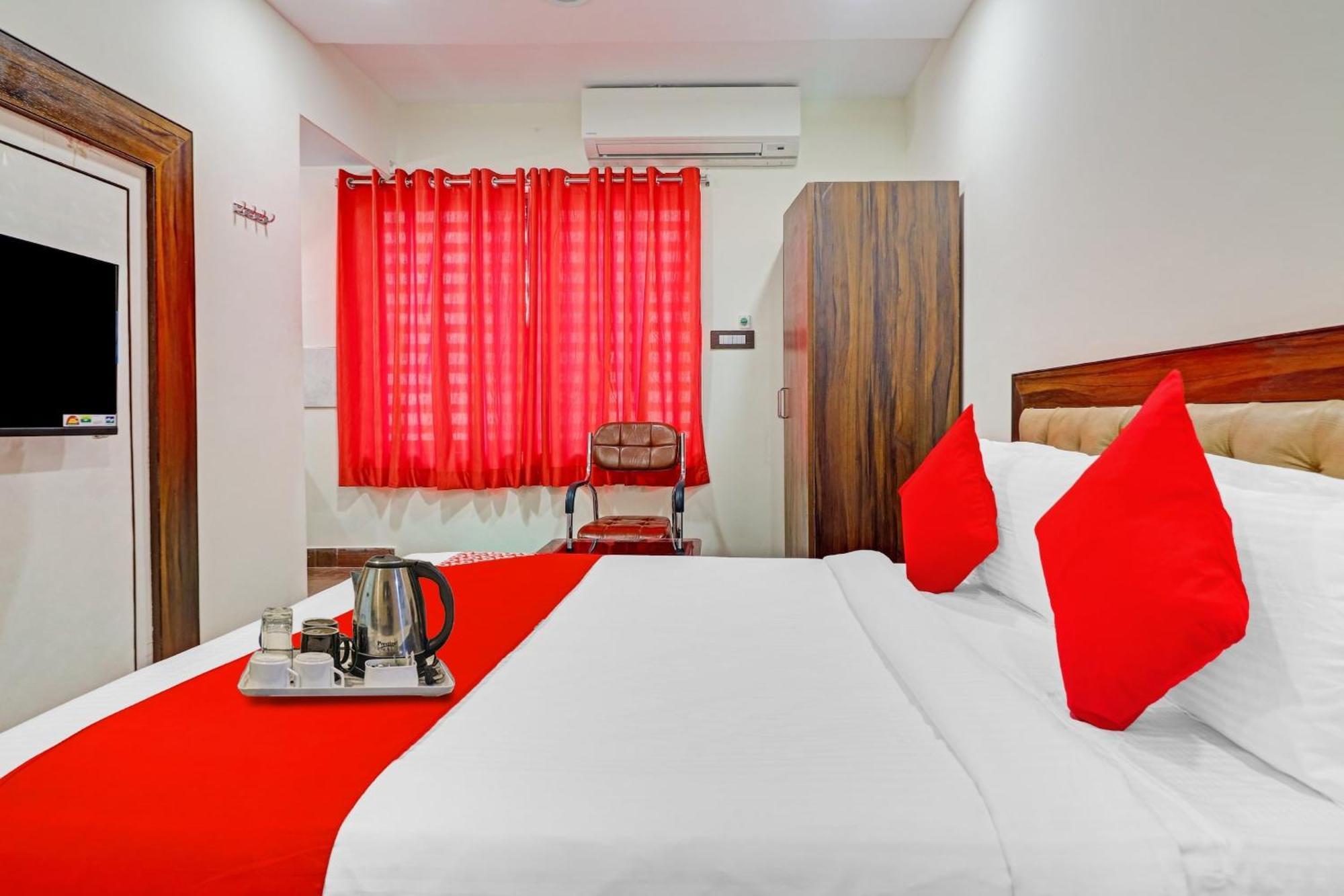 Heavens Inn Near Rasoolpura Metro Station 海得拉巴 外观 照片