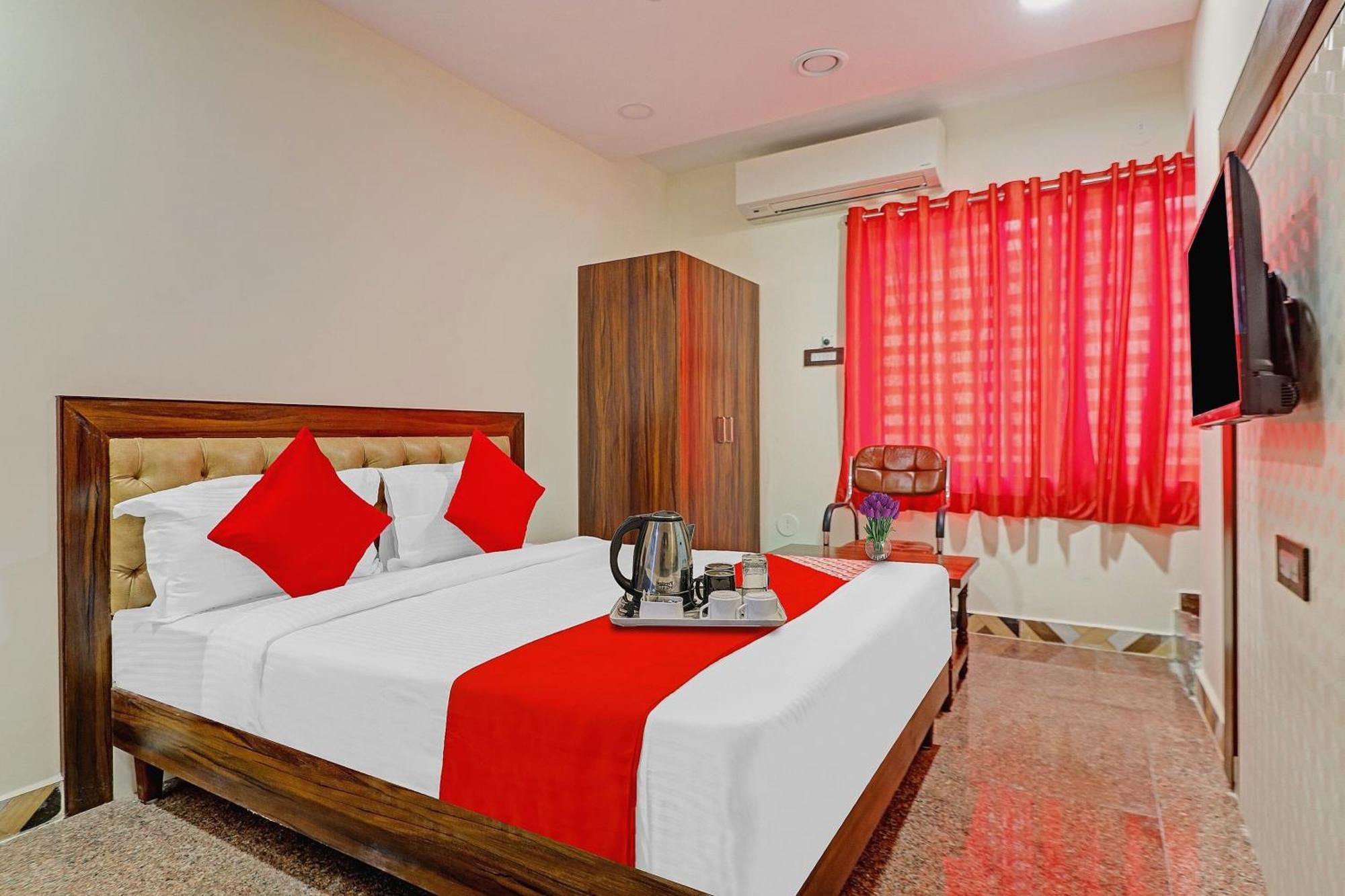 Heavens Inn Near Rasoolpura Metro Station 海得拉巴 外观 照片